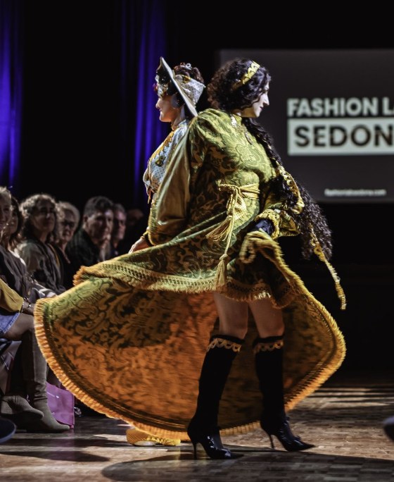 Jesselynn Desmond on the runway
